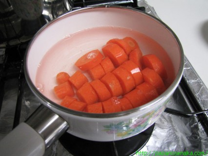 2012_11_16 09 ニンジン煮るです